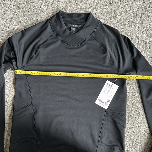 Athleta Whistler Fuse mock neck top, size Small, NWT - Picture 10 of 12